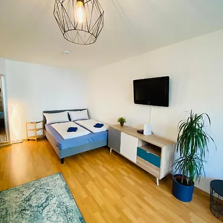 Outletcity Apartment Ferienwohnung Metzingen Metzingen  Exterior photo
