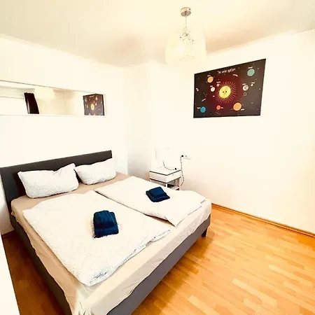 Outletcity Apartment Ferienwohnung Metzingen Metzingen  Exterior photo