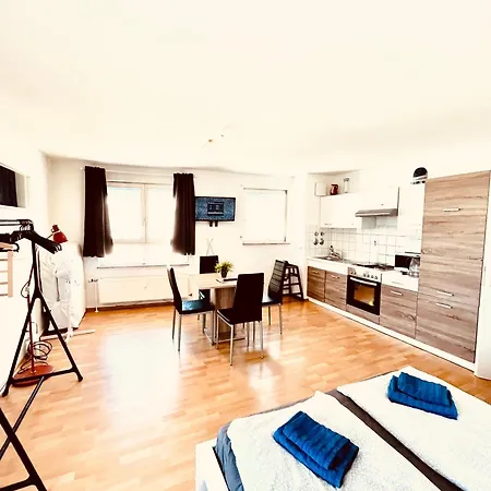 Outletcity Apartment Ferienwohnung Metzingen Metzingen  Exterior photo