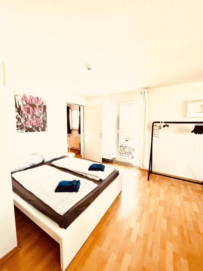 Outletcity Metzingen * Metzingen (Tubingen)
